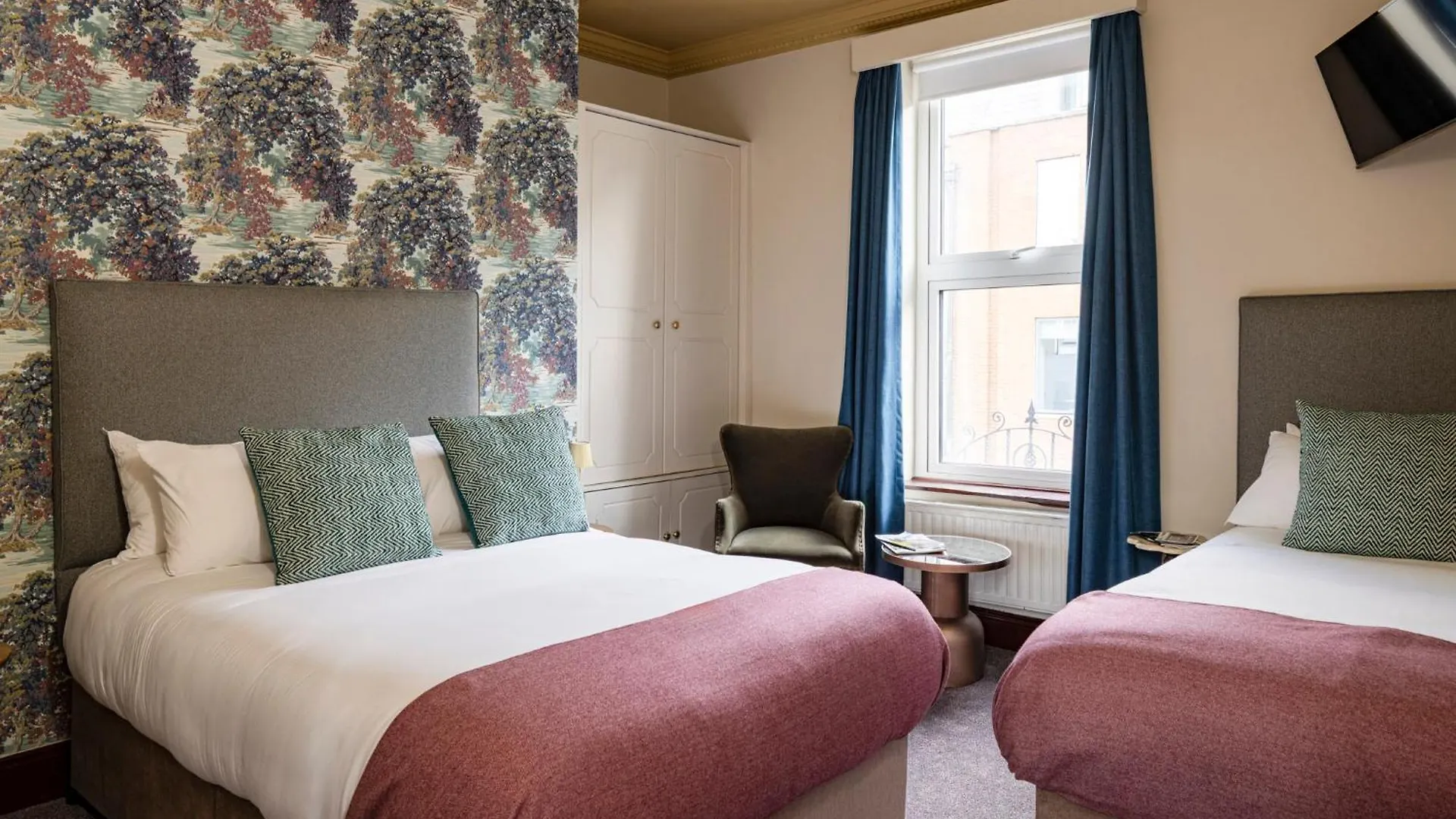 Where to Stay Near St Audeon's Church: 5 Central Dublin Hotels
