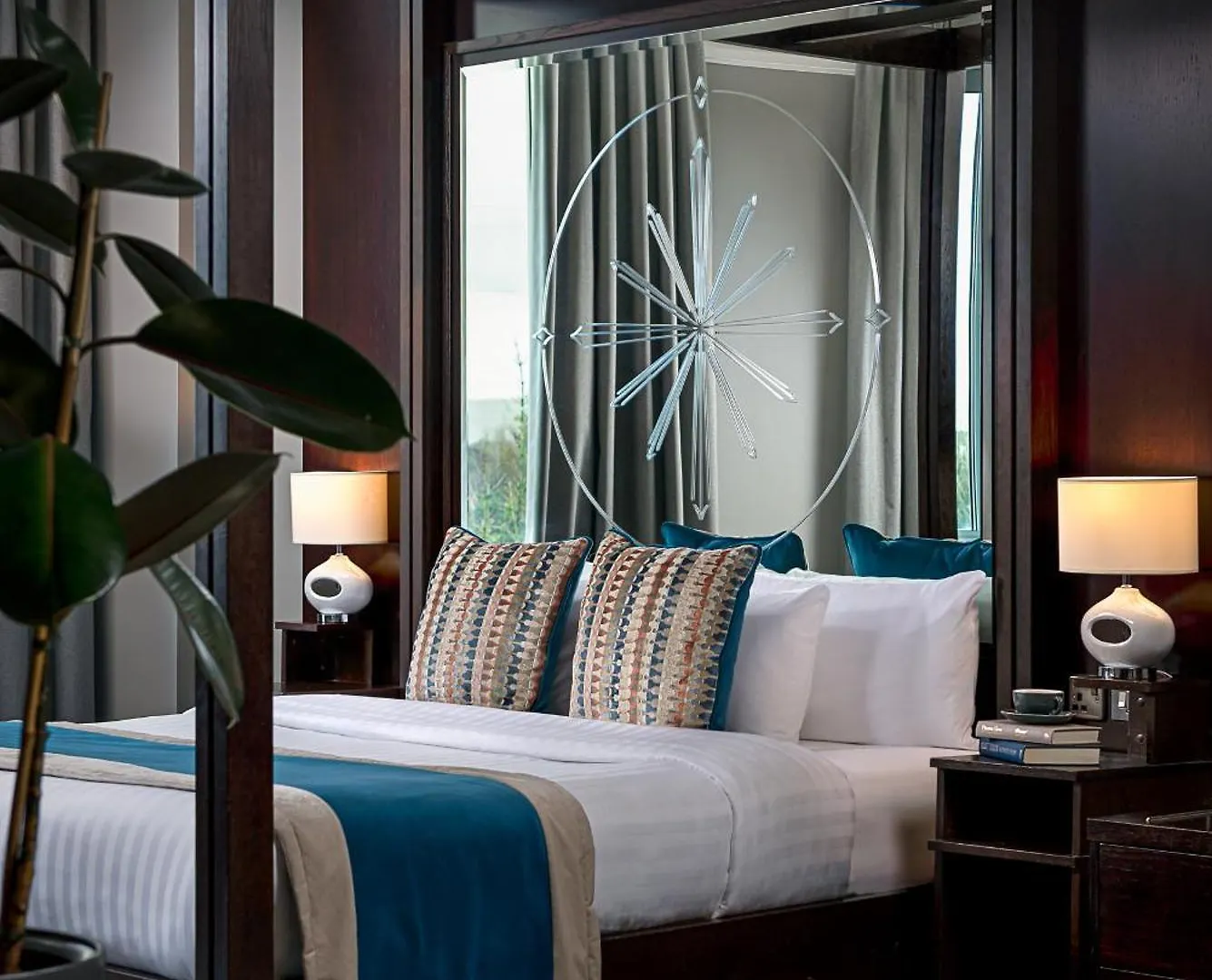 8 Family Hotels Close to Glasnevin Cemetery, Dublin