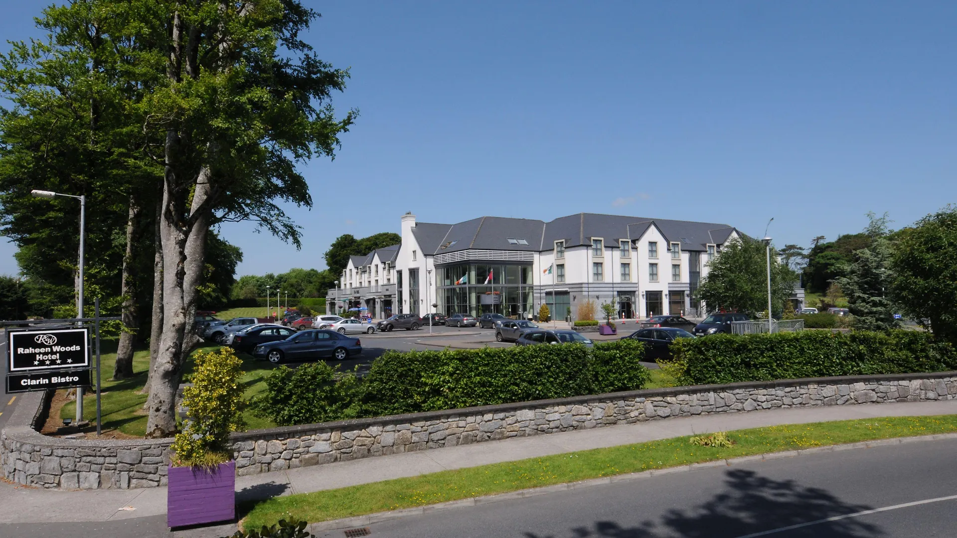 Wild Atlantic Way Family Hotels: 15 Stays Compared