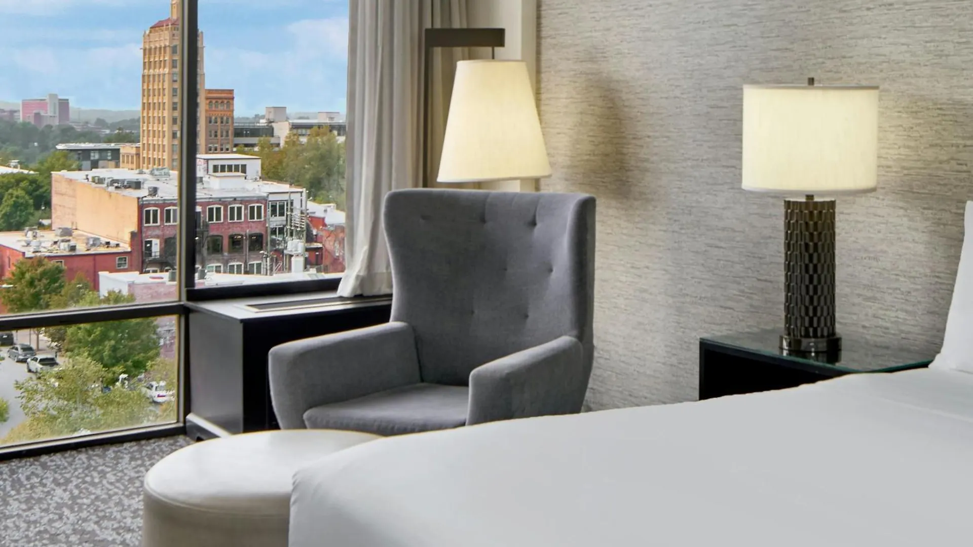 Where to Stay Near Grove Park: 2 Central Asheville Hotels