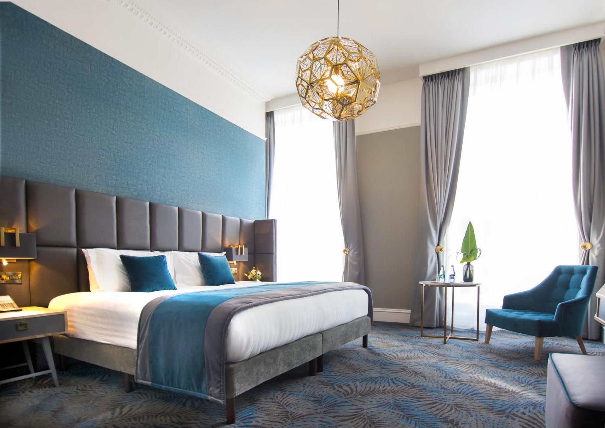 Staying In Dublin City Centre: 2 Business Hotels Compared