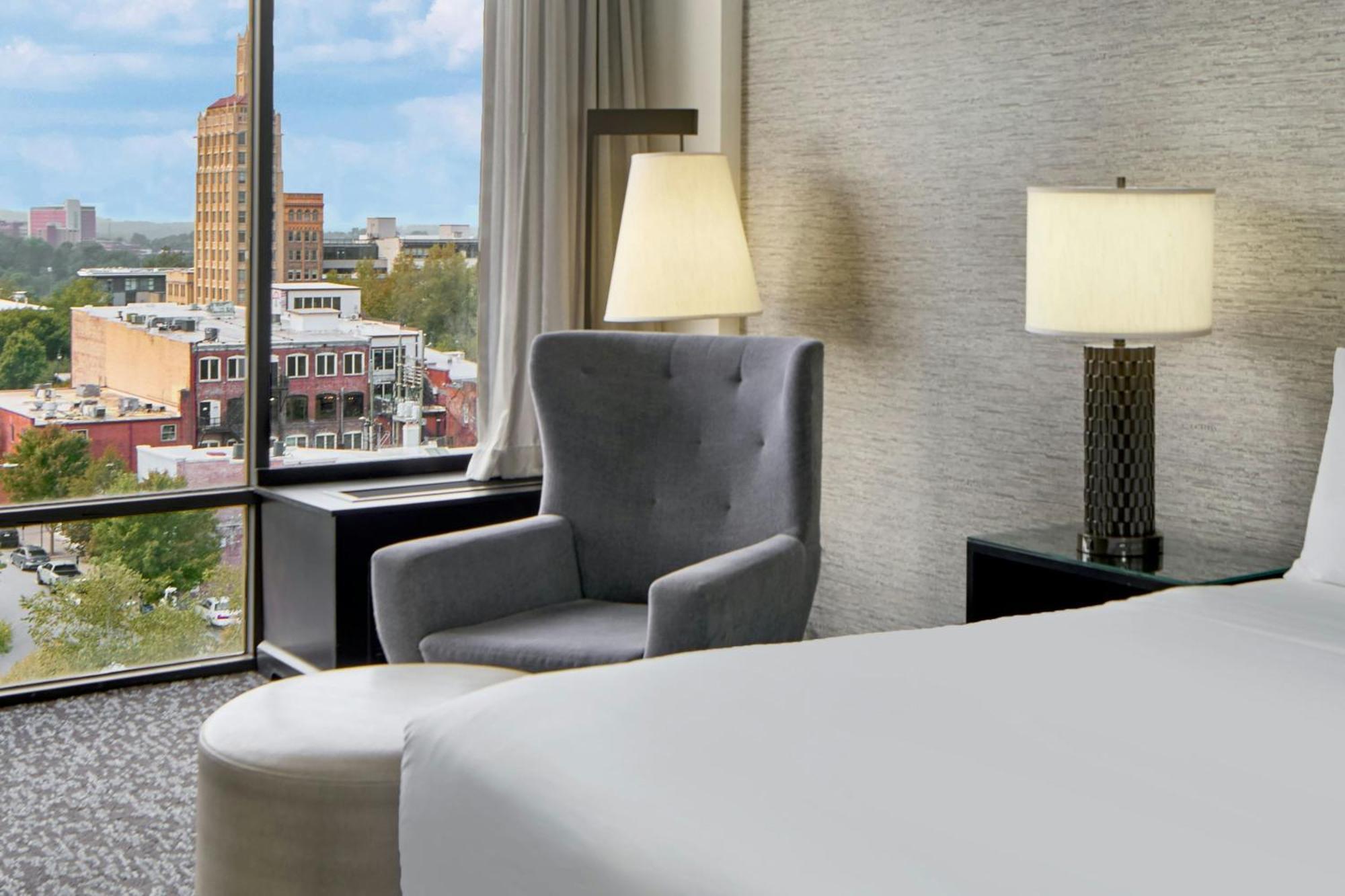 Where to Stay Near Grove Park: 2 Central Asheville Hotels
