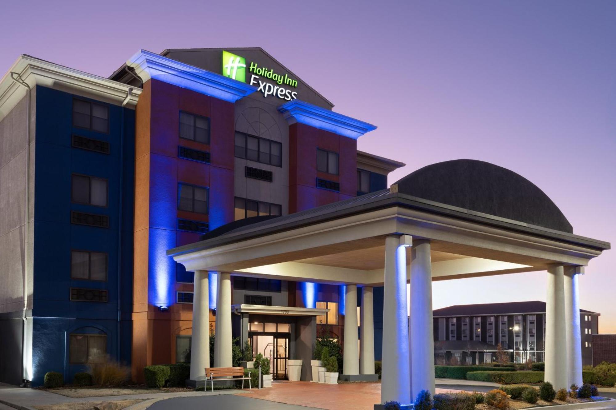 6 Top 3-Star Hotels Near Oklahoma City Museum of Art