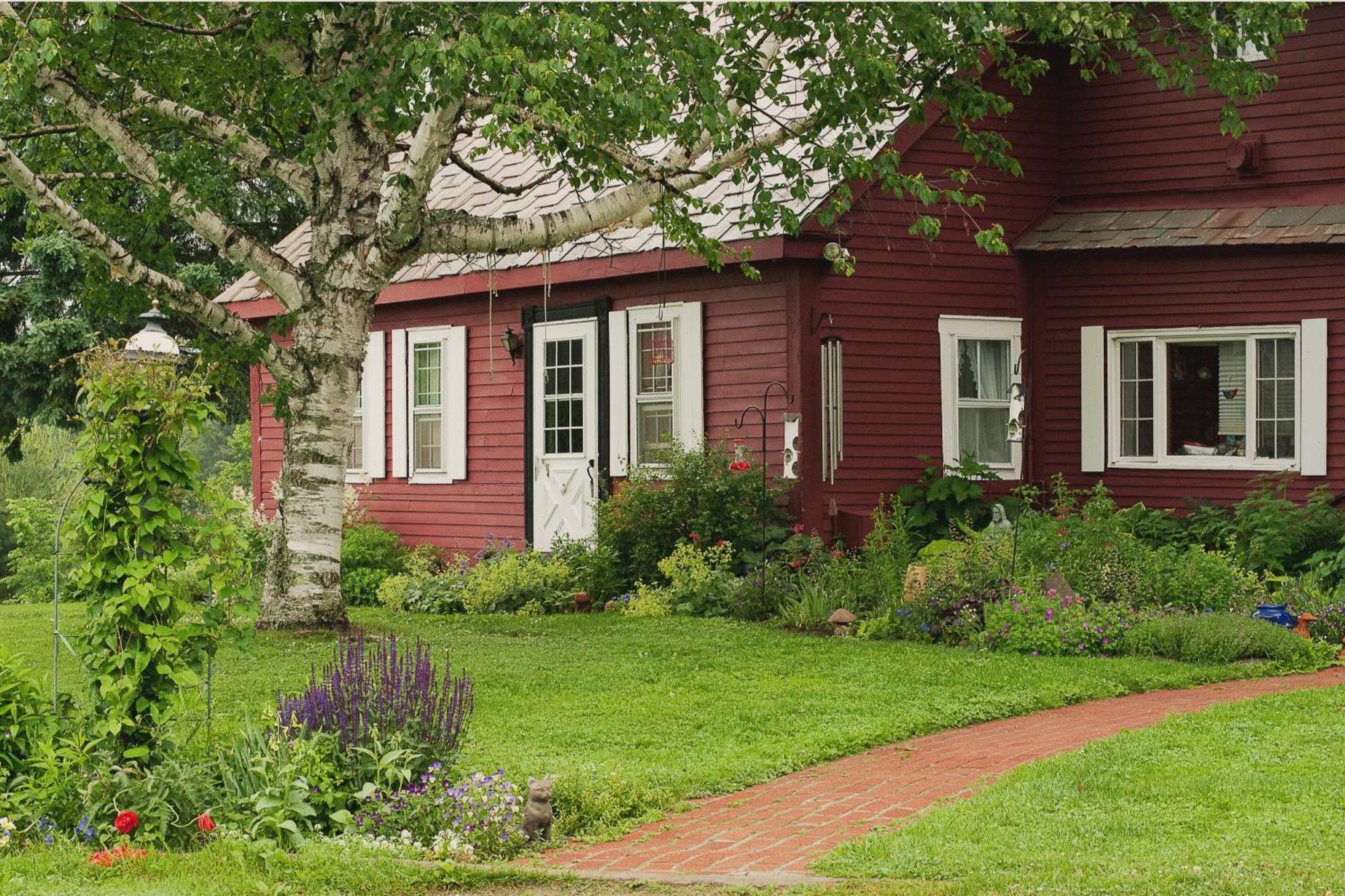 Where to Stay in Vermont: 4 Best 4-Star Hotels