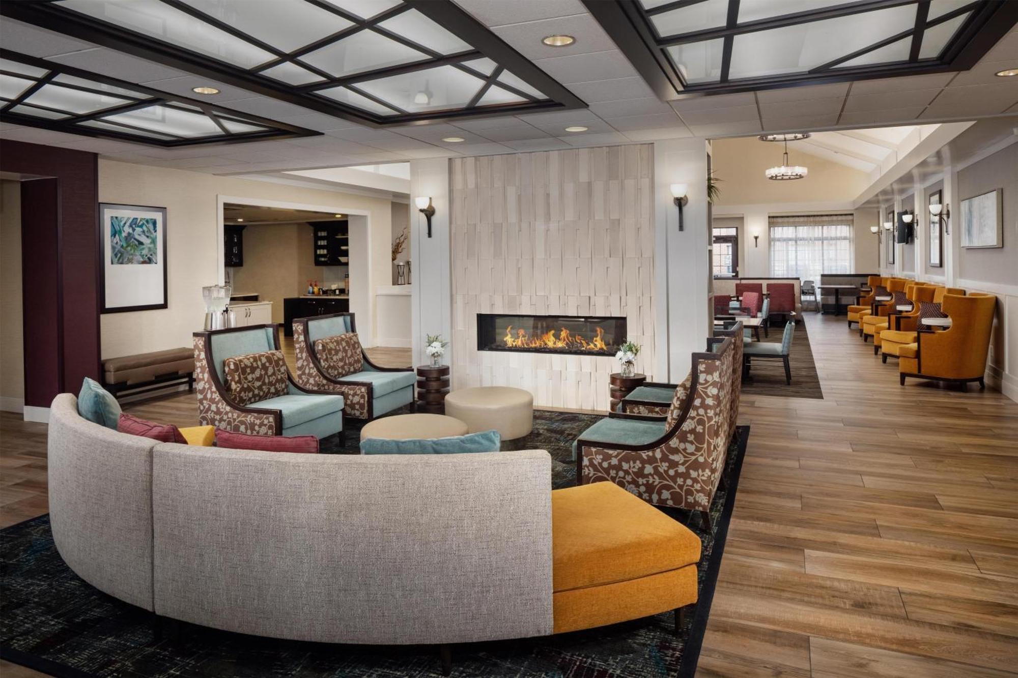 4 Smart Hotel Picks Near Silverman Park Worth Booking